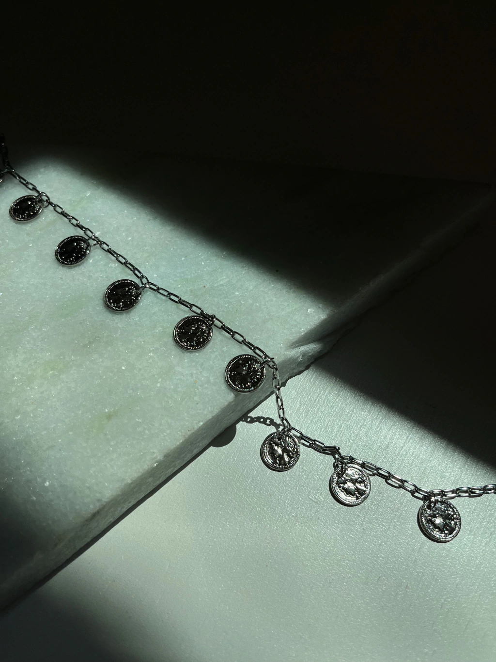 Choker Medalhas Ciganas • Prata
