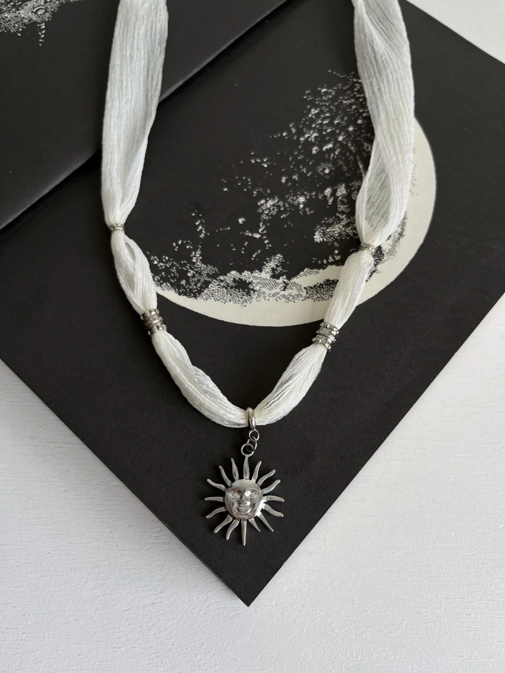 Choker Cosmos | Sol Prata + Fita Off