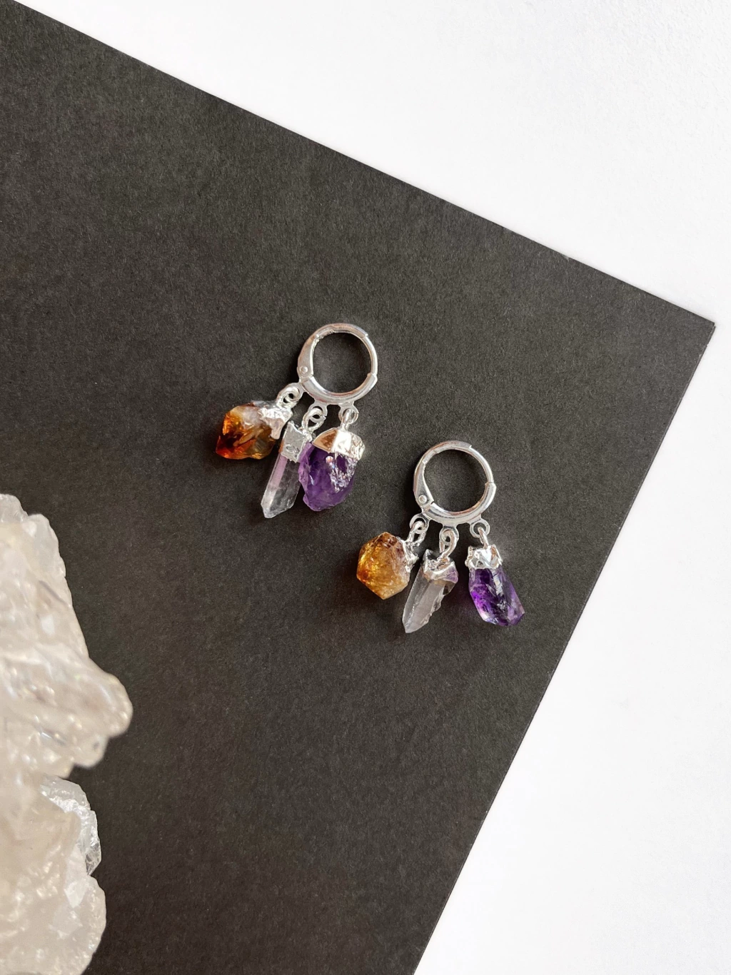 Brinco Argolinha Patuá | Citrino + Cristal + Ametista | Prata