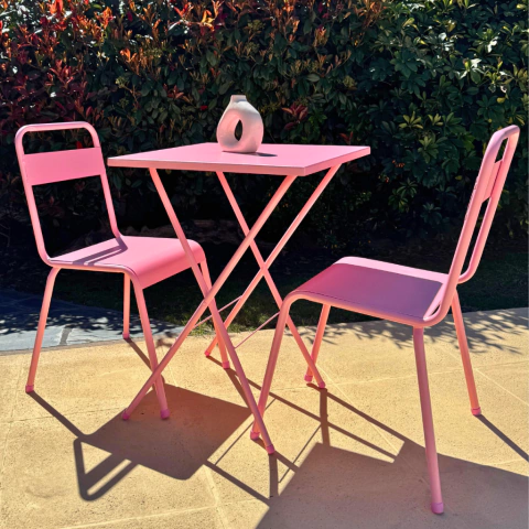Combo exterior chapa sillas Goldi x2 + mesa Kalecy plegable - comprar online