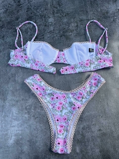 BIKINI DE ARO AFRO en internet