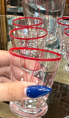 Imagen de coctelera y 6 vasos
