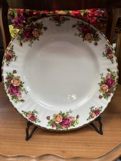 Plato playo Royal Albert, old country roses