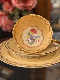 Trio de té Aynsley en internet