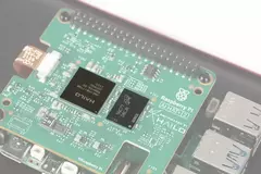 Raspberry Pi AI HAT+ 2 (40 TOPS) en internet