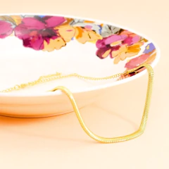 Colar Feminino Choker Dourado Folheado | com garantia na internet