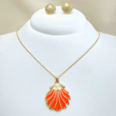 Kit Brinco e Colar Minimalista Concha - Pingente Resinado - Moda Mar - GRM Bijuterias