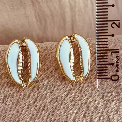 Brinco de Búzio Resinado