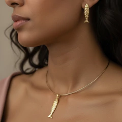 Kit Colar Argola e Brinco Dourado Peixe - Moda Mar