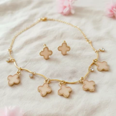 Kit Colar Ponto de Luz Brinco e Pingentes Pequenos Trevo Quatro Folhas na internet