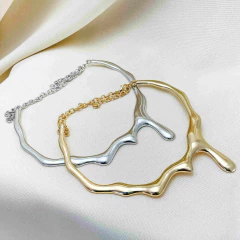 Colar Metálico Forma Líquida - Gota na internet