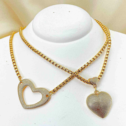 Colar Pingente Coração e Corrente Veneziana Dourado com Relevo