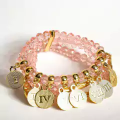 Pulseira com Pedrarias e Pingentes Dez Mandamentos Dourados - comprar online