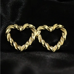 Brincos Elegantes Femininos Dourado Variados na internet