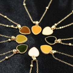 Corrente Colar Feminino Duplo Dourado com Strass e Pingente Coração - comprar online