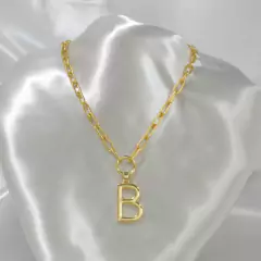 Colar Feminino Correntinha Dourada e Pingente Letra Inicial do Nome