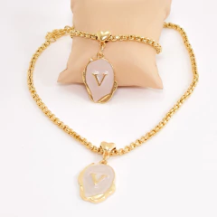 Imagem do Kit Colar e Pulseira Letra Inicial do Nome | Corrente Veneziana