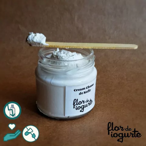 Cream Cheese de Kefir de Leite da Flor de Iogueete sabor Natural.

Usufrua dos benefícios do KEFIR, sem precisar dedicar seu tempo e atenção nos cuidados diários necessários para o cultivo!

Flor de Iogurte: São mais de 6 anos de experiência na cuidadosa 