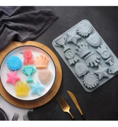 Molde Silicona Premio Corona Para Jabones, Porcelana Fría, Choco, Etc. - comprar online