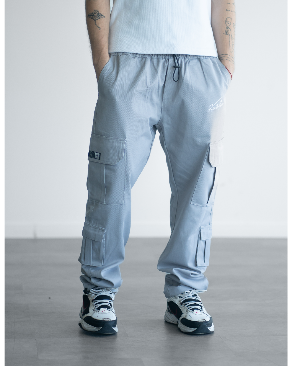 Pant Cargo Signature thumbnail 3
