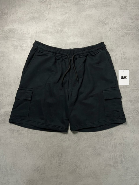 BERMUDA MOLETOM CARGO LISA - PRETO