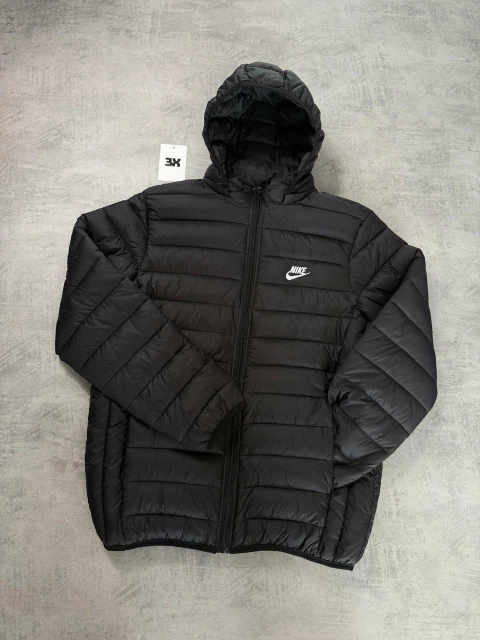 JAQUETA NK SPORTWEAR "BOMBER" - PRETO