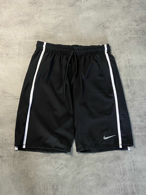 BERMUDA TACTEL NK FAIXA SWOOSH - PRETO
