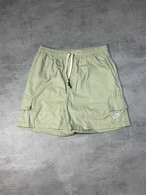 BERMUDA NK CARGO SARJA ICON - VERDE CAQUI CLARO