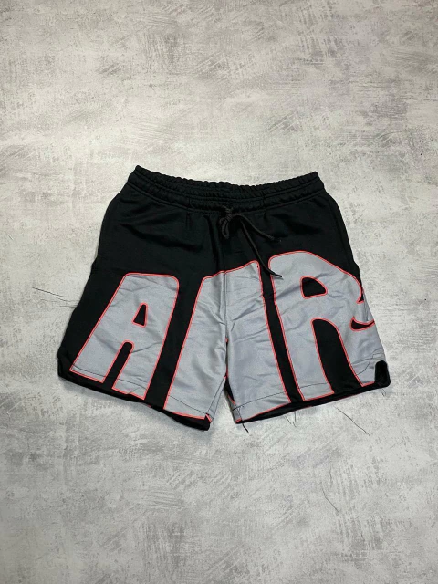 BERMUDA MOLETOM NK AIR UPTEMPO - PRETO