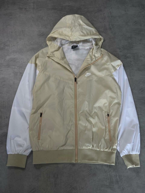 CASACO CORTA VENTO NK WINDRUNNER - BEGE