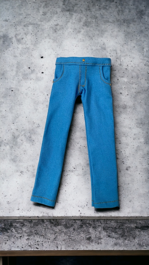 Pantalón jean celeste