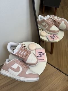 Imagem do Nike Dunk Low Rose