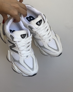 New Balance 9060 Branco na internet