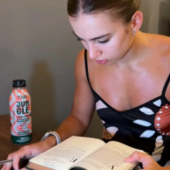 Imagem do Kit 12 Isotônico Jungle Low Carb Morango e Limão Plant 500ml