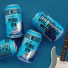 Kit c/ 12und Cerveja BREWDOG Punk IPA 5,4% LATA 330ml - loja online