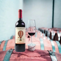 Kit c/ 6und Vinho Chileno VUELO Cabernet Sauvignon 750ml - comprar online