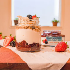 Kit c/ 3un Geleia CASA MADEIRA Zero Frutas Vermelhas 220g - Fruttato