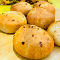 Imagem do Kit c/ 8und Pãozinho de Cebola sem Glúten BELIVE 200g