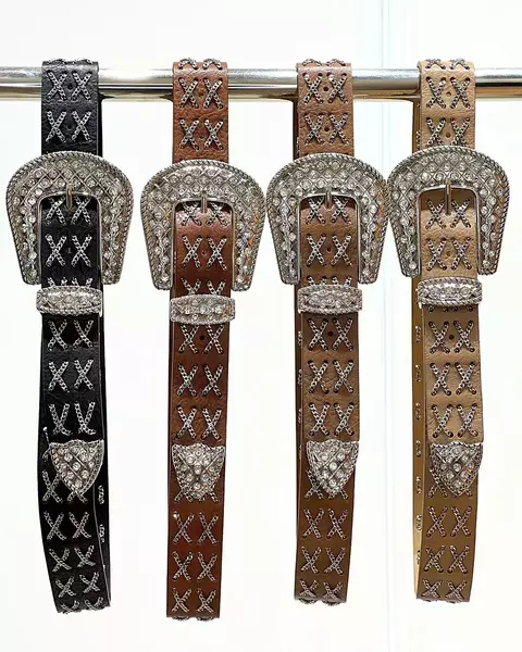 CINTO COUNTRY STRASS FIVELA PRETO