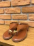Rasteira fivela bico marrom - comprar online