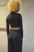 Cropped manga longa moletinho preto - comprar online