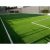 Campo de futebol com grama sintética esportiva de 50mm, ideal para uso em jogos e treinamentos.