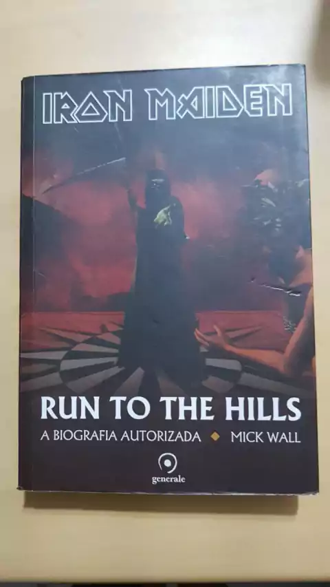 WALL, Mick. Iron Maiden: run to the hills – a biografia autorizada