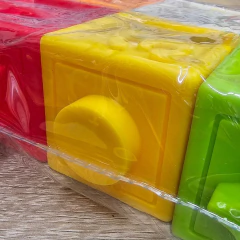Cubos Blandos Encastrables Números - Set x6 Piezas - Crema del cielo