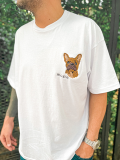 Remera bordada a color (1 mascota)
