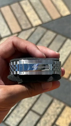 Pagani Design Pd-1645 (Plateado con Negro) Automatico en internet