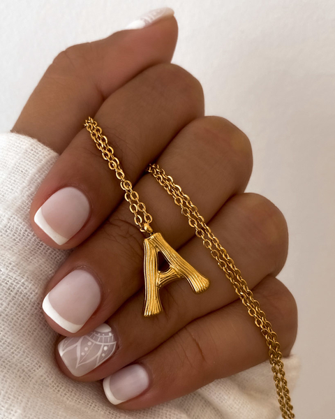 Cadena con Inicial
