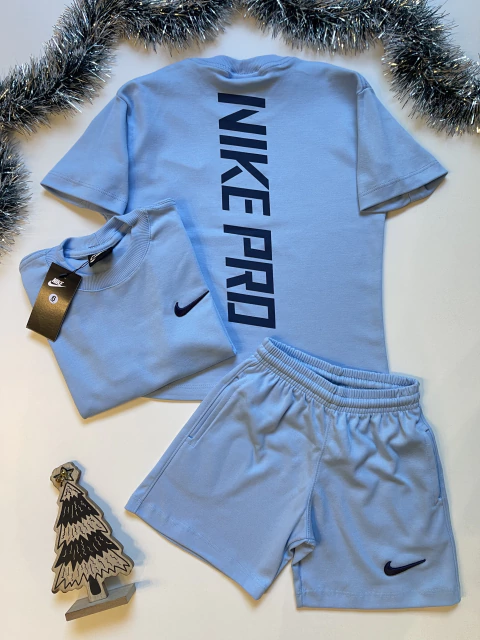 Connjnto oversized Nike Pro (azul claro) - comprar online