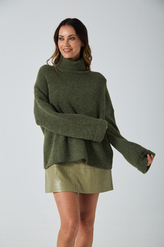 SWEATER POLERA OJOROJO VANINA VERDE MILITAR