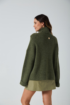 SWEATER POLERA OJOROJO VANINA VERDE MILITAR en internet